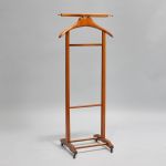 962 5731 VALET STAND